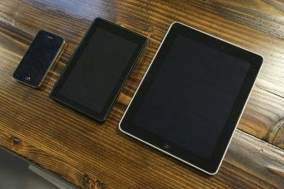 comparo: Kindle Fire vs. iPad vs. iPhone